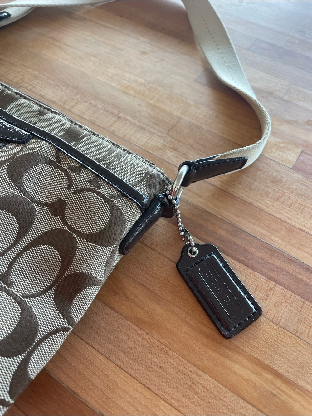 Coach Heritage Stripe Swingpack Crossbody Bag - Picture 4 of 10